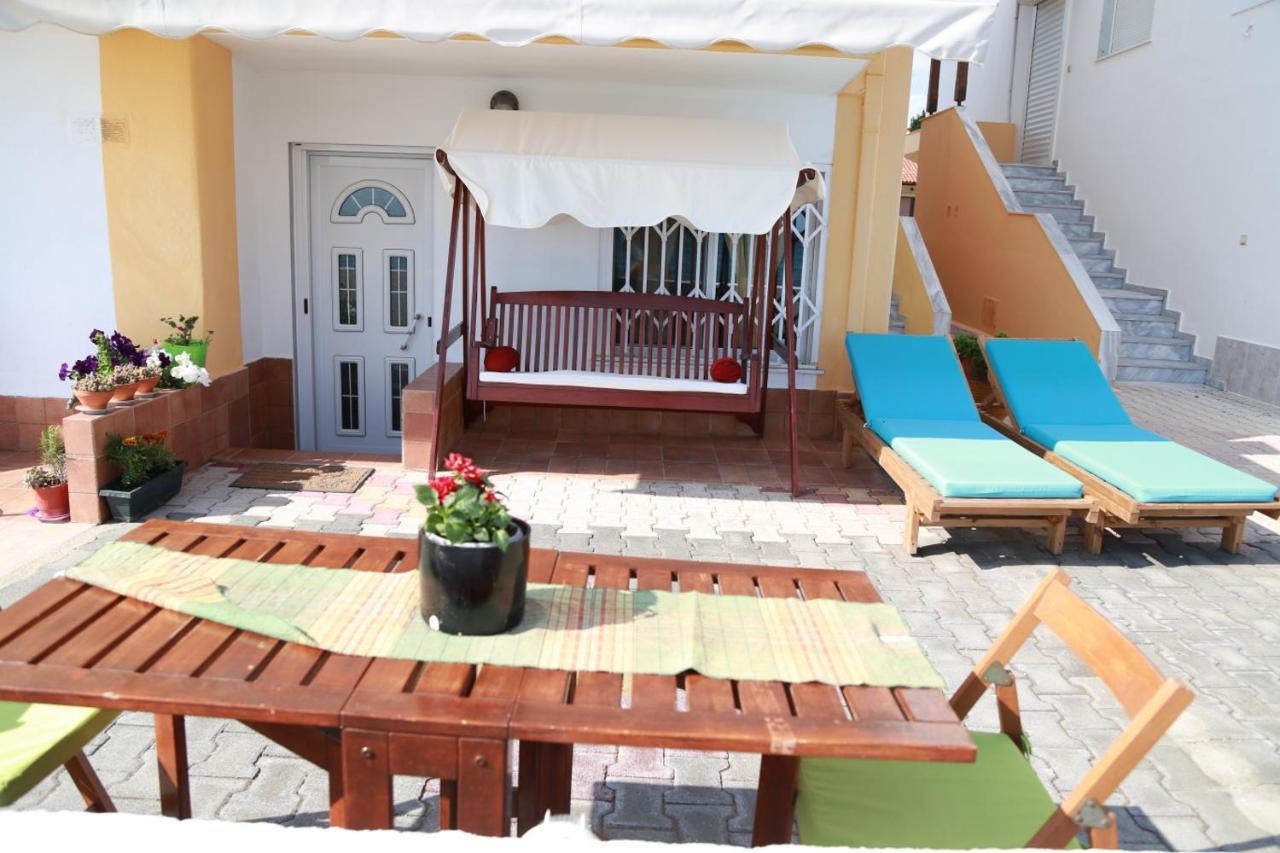 George & Katerina Houses Παραλία Διονυσίου Δωμάτιο φωτογραφία